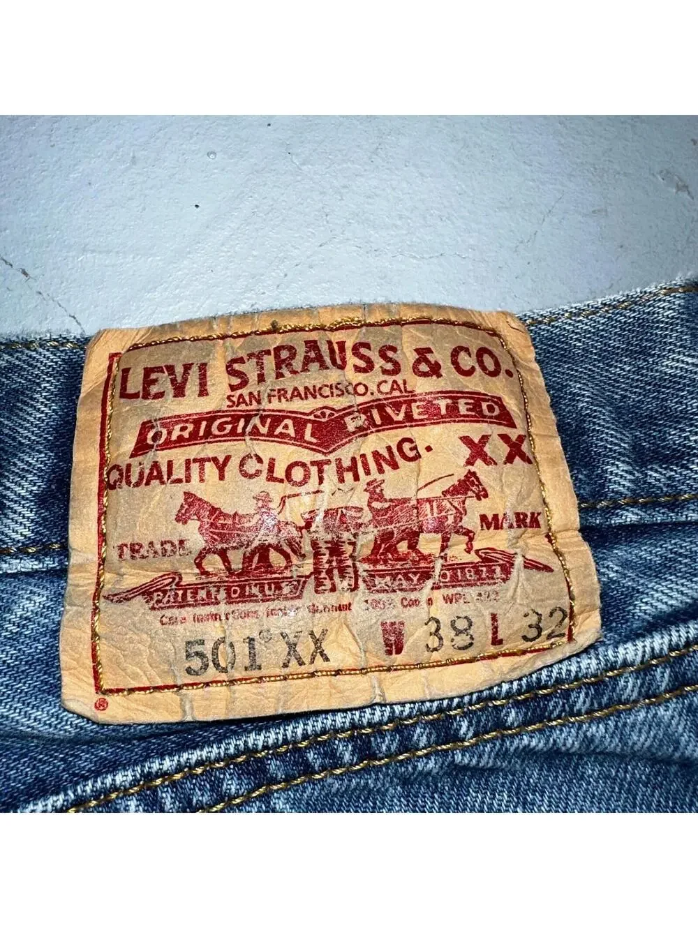 Levis 501 Vintage Y2K Mexico Straight Leg Jeans 38x32 90s Med Wash Act 36x28